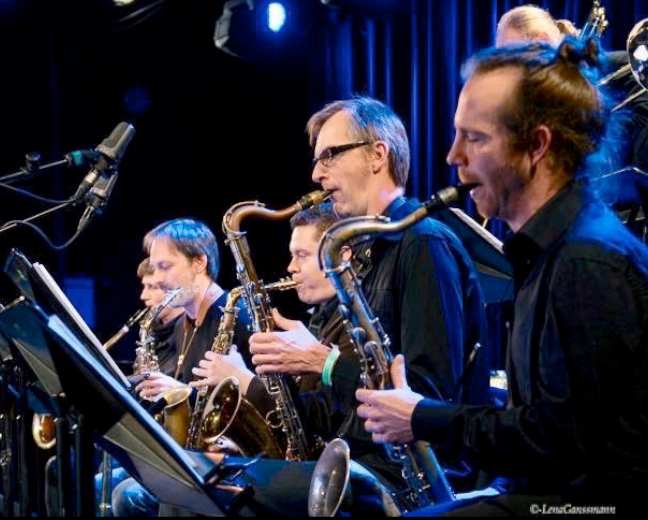 BIG SWINGIN' GROUP:  LIVE UND EXKLUSIVE