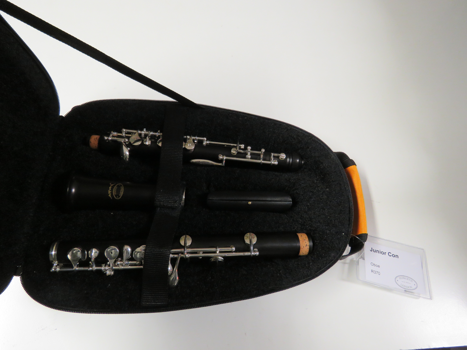 OBOE HOWARTH JUNIOR, SEMIAUTO. Die Holzbläser